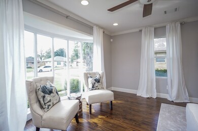 806 Sara Rose St, Houston, TX 77018 - photo 7