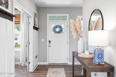 10540 Vista View Dr, Louisville, KY 40291 - photo 2