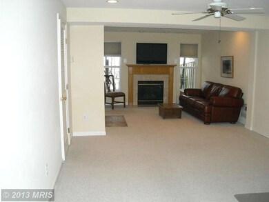 2573 Chase Wellesley Dr, Herndon, VA 20171 - photo 7