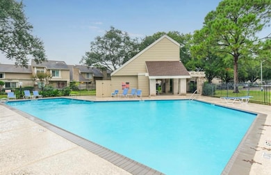 11643 Village Place Dr unit 194, Houston, TX 77077 - photo 4