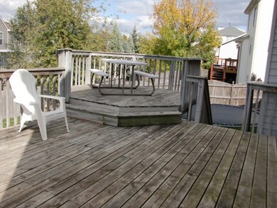 2127 Aberdeen Dr, Carpentersville, IL 60110 - photo 2