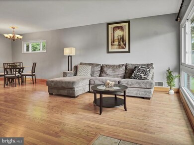 12816 Weiss St, Rockville, MD 20853 - photo 4