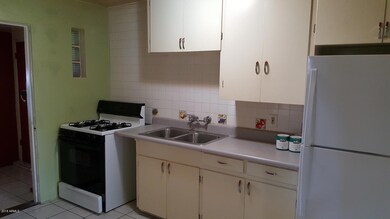 2008 N 29th St, Phoenix, AZ 85008 - photo 4