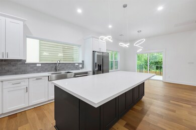 4031 Europa St, Houston, TX 77022 - photo 7