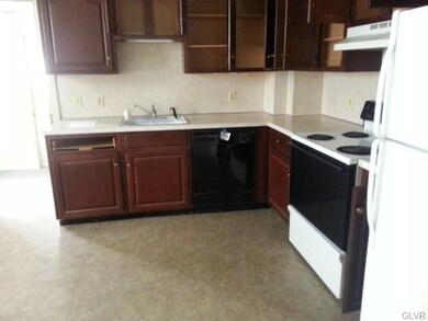 4224 Main St, Whitehall, PA 18052 - photo 6