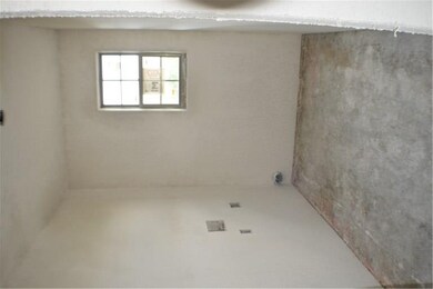 laundry/utility room
