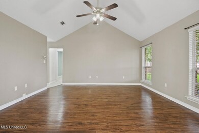 010_1600x1067_mls_1600x1067 (13)