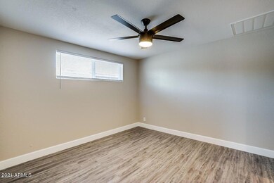 603 S Bellview unit 3, Mesa, AZ 85204 - photo 5