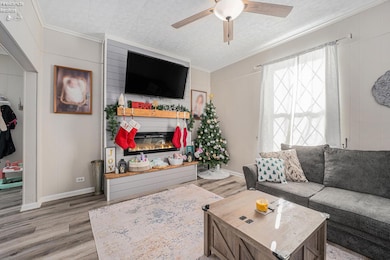 135 W Grant St, Clyde, OH 43410 - photo 5