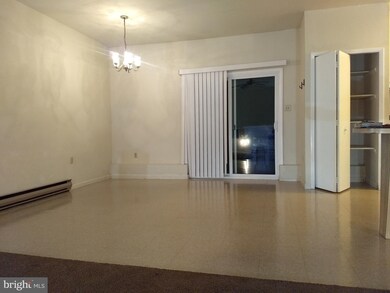 4219 York St unit 4, Harrisburg, PA 17111 - photo 4