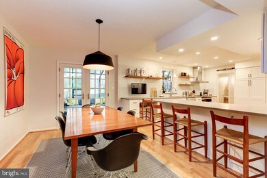 6010 Benalder Dr, Bethesda, MD 20816 - photo 6