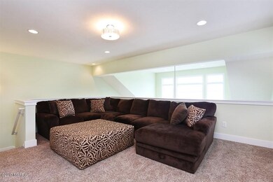 04_5540JohnsonRd_1_3_FamilyRoom_LowRes