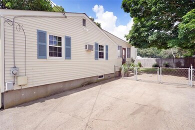 139 Hollis Ave, Warwick, RI 02889 - photo 6