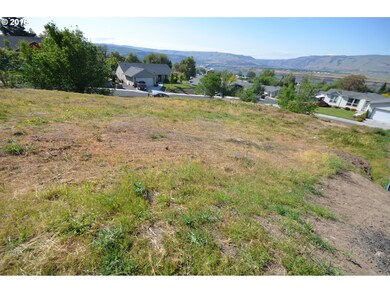 1702 Oakwood Dr, the Dalles, OR 97058 - photo 7