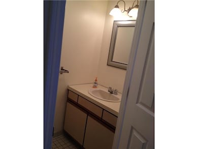 Bathroom. 1/2 Bath