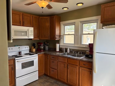 1302 Greene St, Jasper, IN 47546 - photo 3