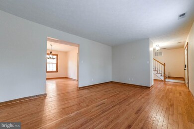 44093 Redbud Ln, California, MD 20619 - photo 2