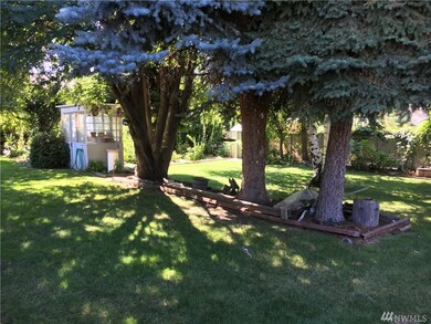 30 S Gilmore Ave, East Wenatchee, WA 98802 - photo 2