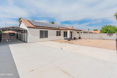 9231 W Grovers Ave-29