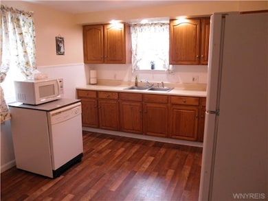 372 Warner Ave, North Tonawanda, NY 14120 - photo 6