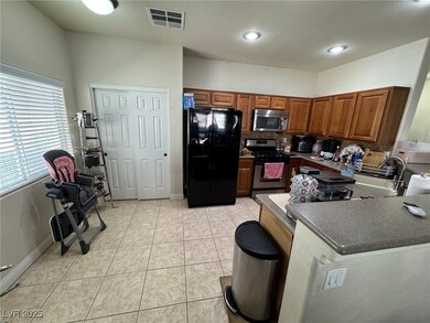 1069 Thrill Ct unit 102, Henderson, NV 89002 - photo 7