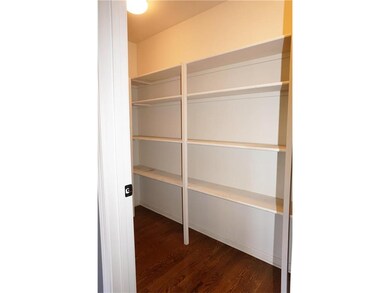 Walk-in Pantry
