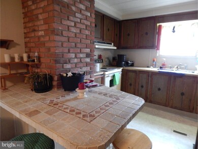 2 Acorn Ln, Boyertown, PA 19512 - photo 6