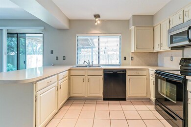 2232 Sequoia Ln, Bedford, TX 76021 - photo 4