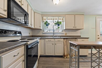 33 Fawn Rd, Somerset, MA 02726 - photo 2