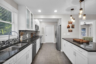 1335 Pine Grove Ct, Jacksonville, FL 32205 - photo 7