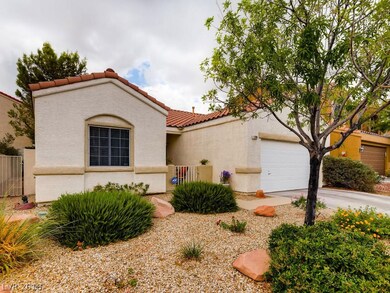 SINGLE STORY IN PECCOLE RANCH!