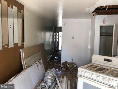 1207 Myrtle Ave, Baltimore, MD 21217 - photo 4