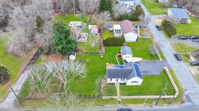 784 Allen St, North Dartmouth, MA 02747 - photo 5