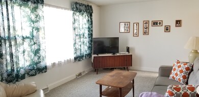 2813 Shoshone Rd, Waukegan, IL 60087 - photo 2