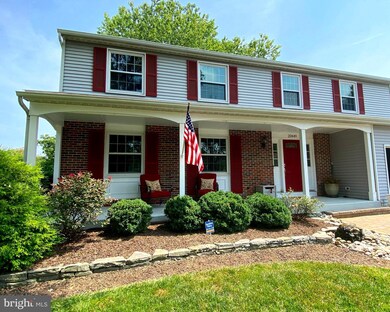 20449 Watkins Meadow Dr, Germantown, MD 20876 - photo 2