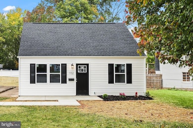 102 Forrest St, Manassas Park, VA 20111 - photo 2