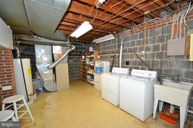 6322 Hillsborough Dr, Falls Church, VA 22044 - photo 5