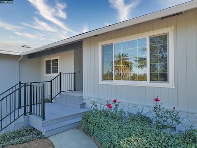 4044 Cowell Rd, Concord, CA 94518 - photo 6