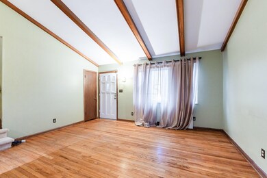 4950 Hamden way (Interior)-living room