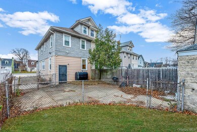 63 E Seaman Ave, Freeport, NY 11520 - photo 4