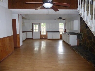 233 River Run Rd, Broxton, GA 31519 - photo 3