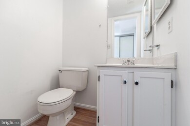 15701 Ambiance Dr, North Potomac, MD 20878 - photo 6