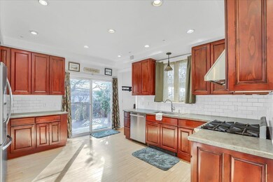 638 Palisade Ave, Jersey City, NJ 07307 - photo 7