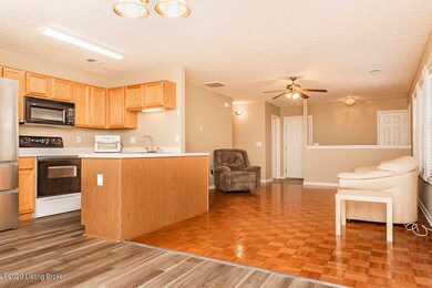 7913 Grand Cascade Dr unit 7403, Louisville, KY 40228 - photo 7