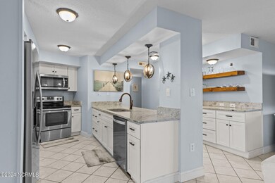 kitchen and service bar combo