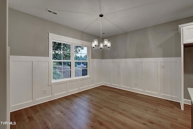 746 Hunts Terrace Dr, Kingsport, TN 37663 - photo 7