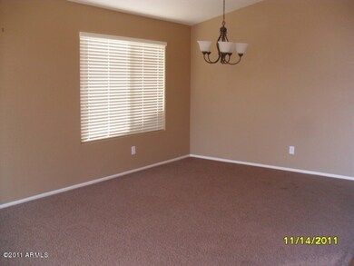 FORMAL DINING