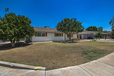 146 W Hackamore Ave-3