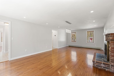 48 Geisser Rd, Hampstead, NH 03841 - photo 5