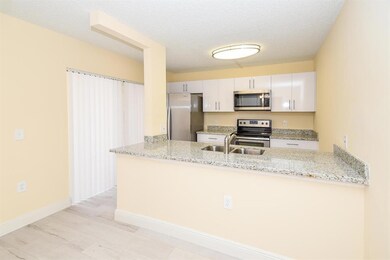 1706 17th Way West Palm Beach-large-010-